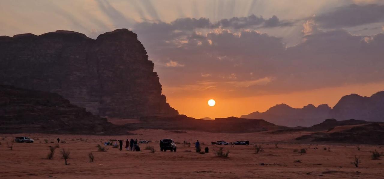 Rum Titanic Camp Wadi Rum Exterior foto