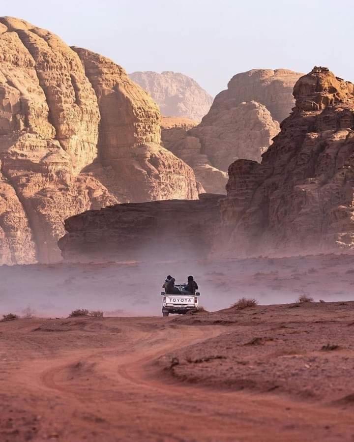 Rum Titanic Camp Wadi Rum Exterior foto