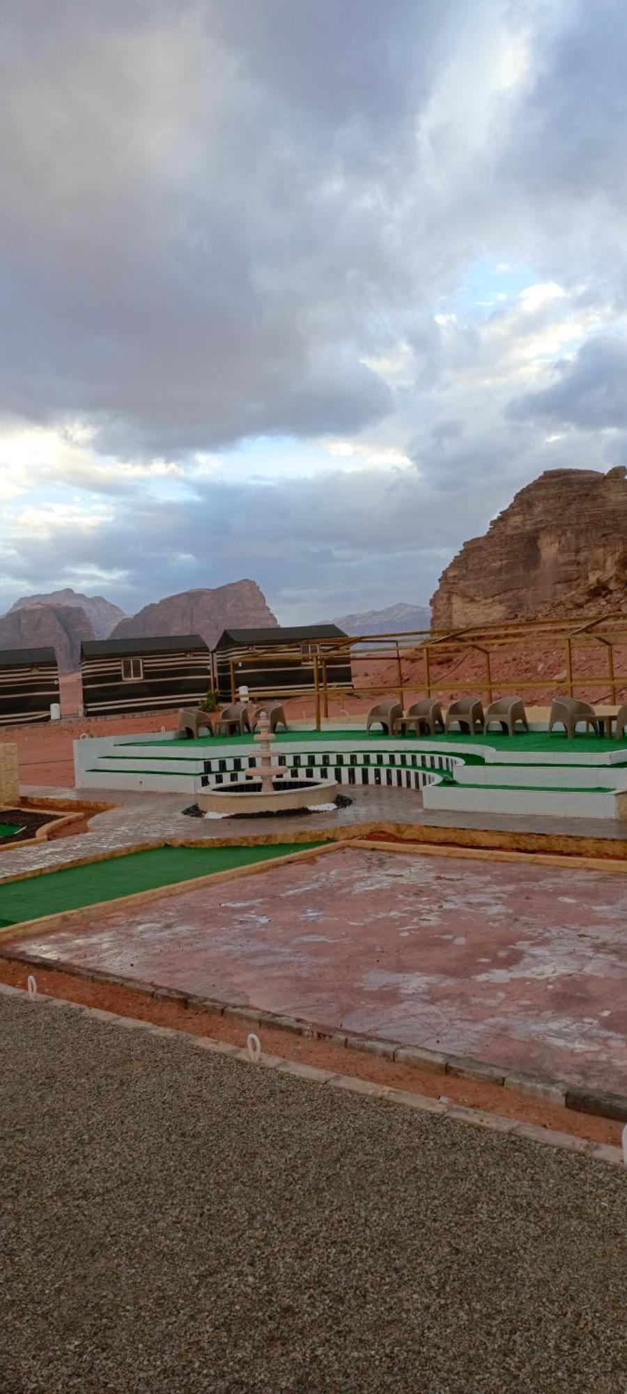 Rum Titanic Camp Wadi Rum Exterior foto